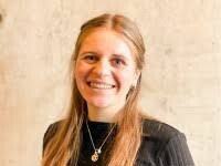 Leila Schmid Tanja Herrmann, Dozentin Online Marketing & E-Business Manager